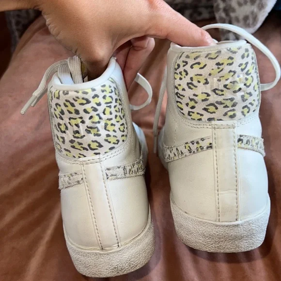 Nike blazers high top shoes white cheetah print size 8.5 - Picture 2 of 6